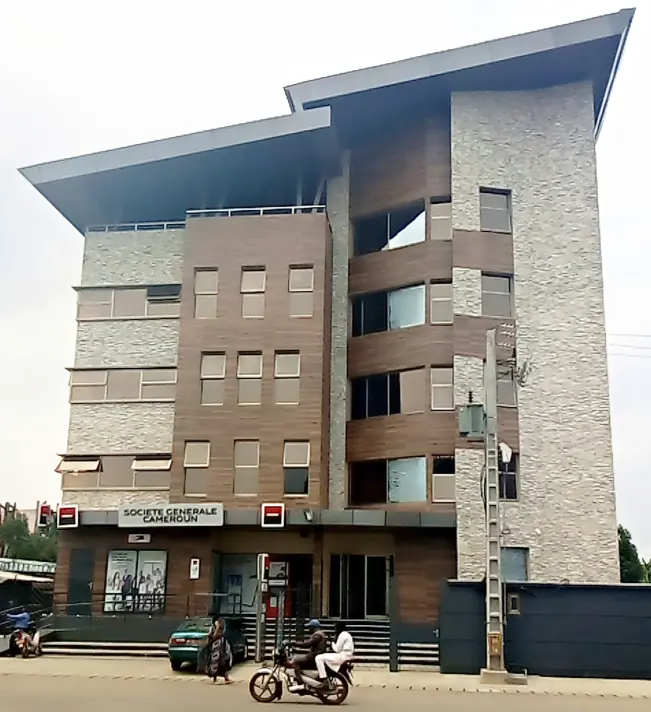 La façade sur mer